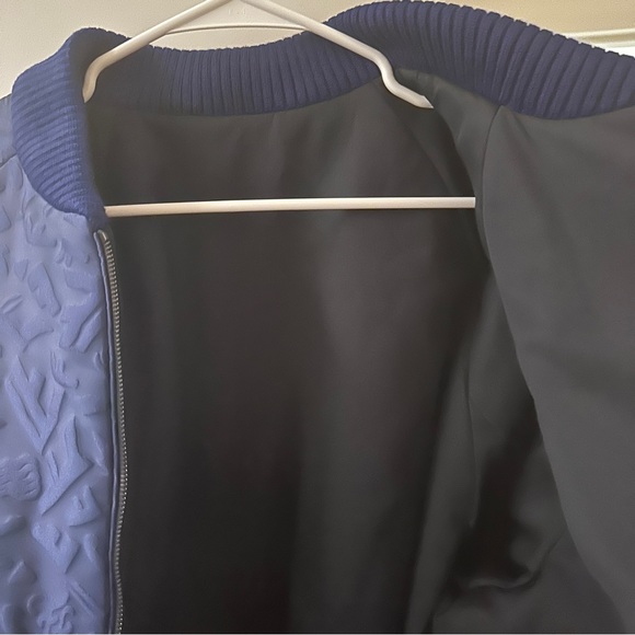 FENDI 3D FRAGMENT WOOL REVERSIBLE BOMBER JACKET FW22 (BLUE  50) - Picture 6 of 7